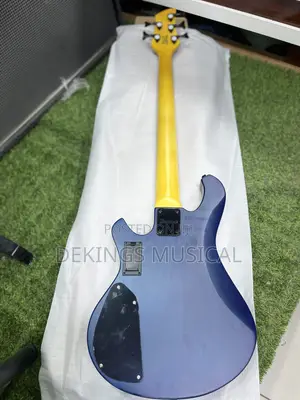 Ibanez Sr375e Bass Guitar 5 Strings
