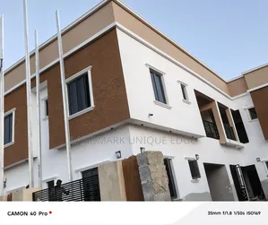 2bdrm Block of Flats in Faith Road, Ushafa for sale