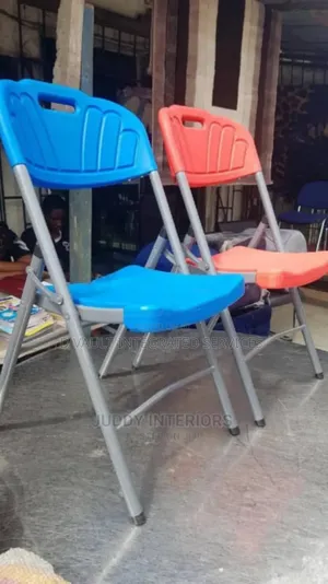 Foldable Chair With Metal Leg