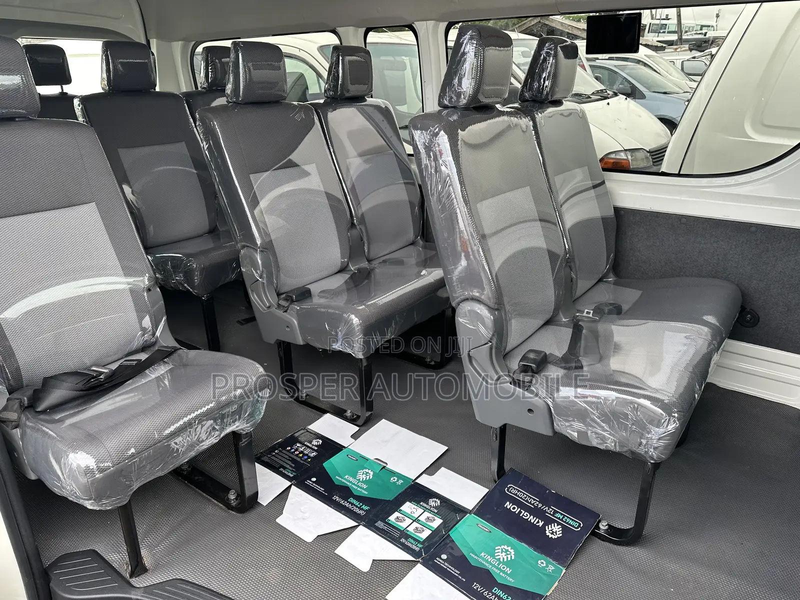 Toyota HiAce 2023 White