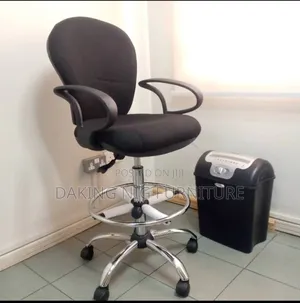 Cashier Chair