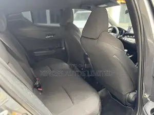 Toyota C-HR XLE Prermium FWD (2.0L 4cyl 2AM) 2018 Gray