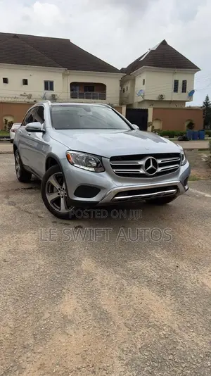 Mercedes-Benz GLC-Class 2016 Blue