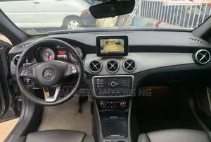 Mercedes-Benz GLA 250 2016 Gray