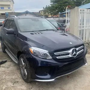 Mercedes-Benz GLE-Class GLE 350d 4MATIC 2017 Blue