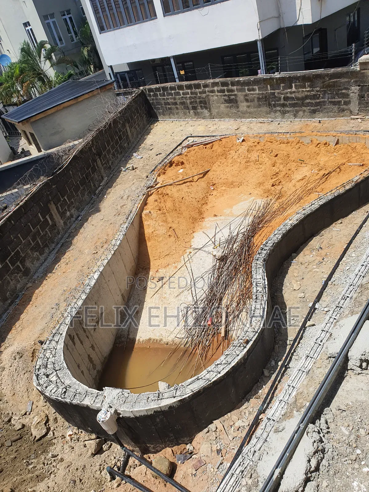 Swimming Pools Builder, Plumber and Maintenance Technician