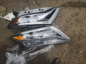 Headlamp Venza 2015 Model Set