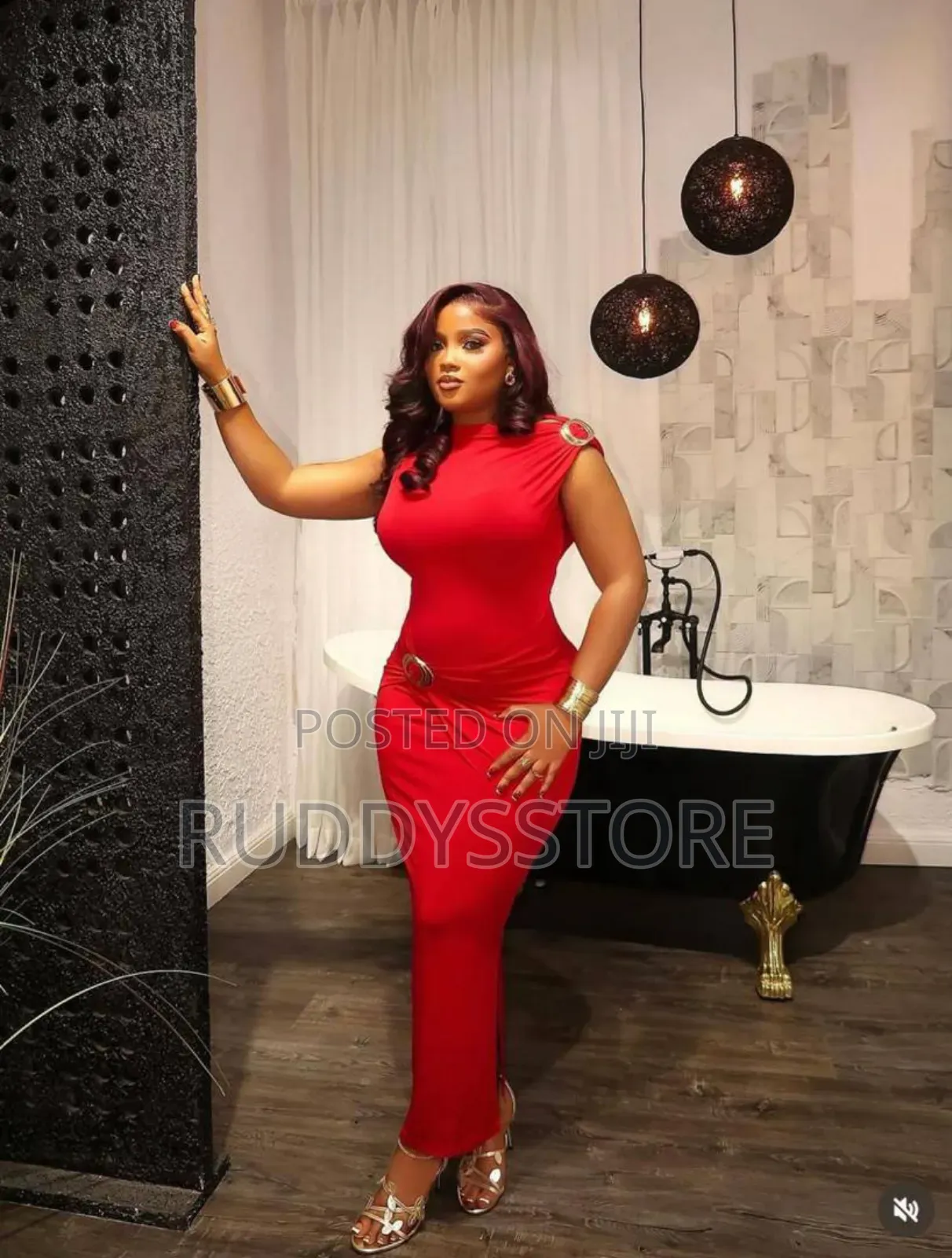 Elegant Red Bodycon Maxi Dress With Gold Buckle Detail 