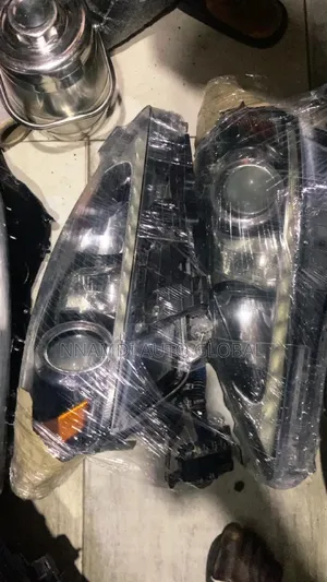 Headlamp Is 250 2012 Model Set