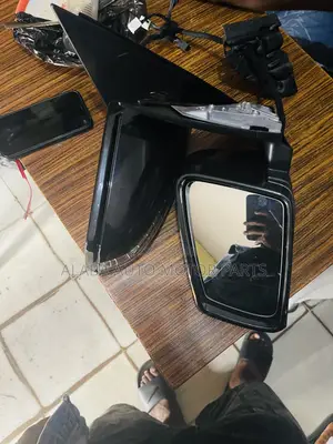 Mercedes Benz Side Mirrors 204,212,Cls and GLK
