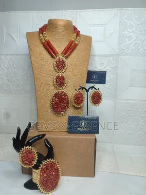 Chocker Iyun Set