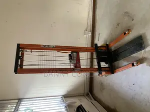 Electric Lift Stacker