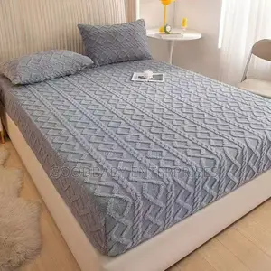 Velvet Fitted Mattress Waterproof Bedsheet