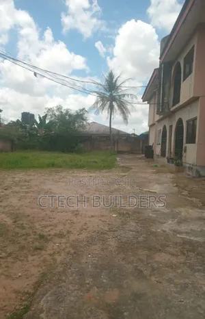 12bdrm Block of Flats in Benin City for sale