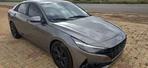 Hyundai Elantra SEL 2021 Beige