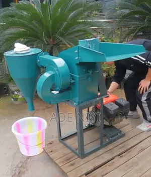 Hammer Mill Crusher Machine