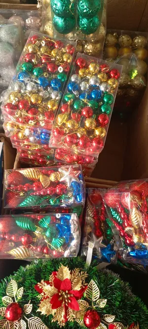 Top Touch Christmas Tree Balls by Pack