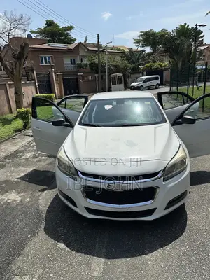 Chevrolet Malibu 2016 White
