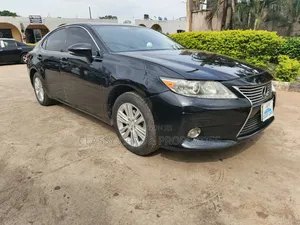 Lexus ES 2013 Black