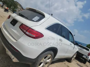 Mercedes-Benz GLC-Class 2017 White