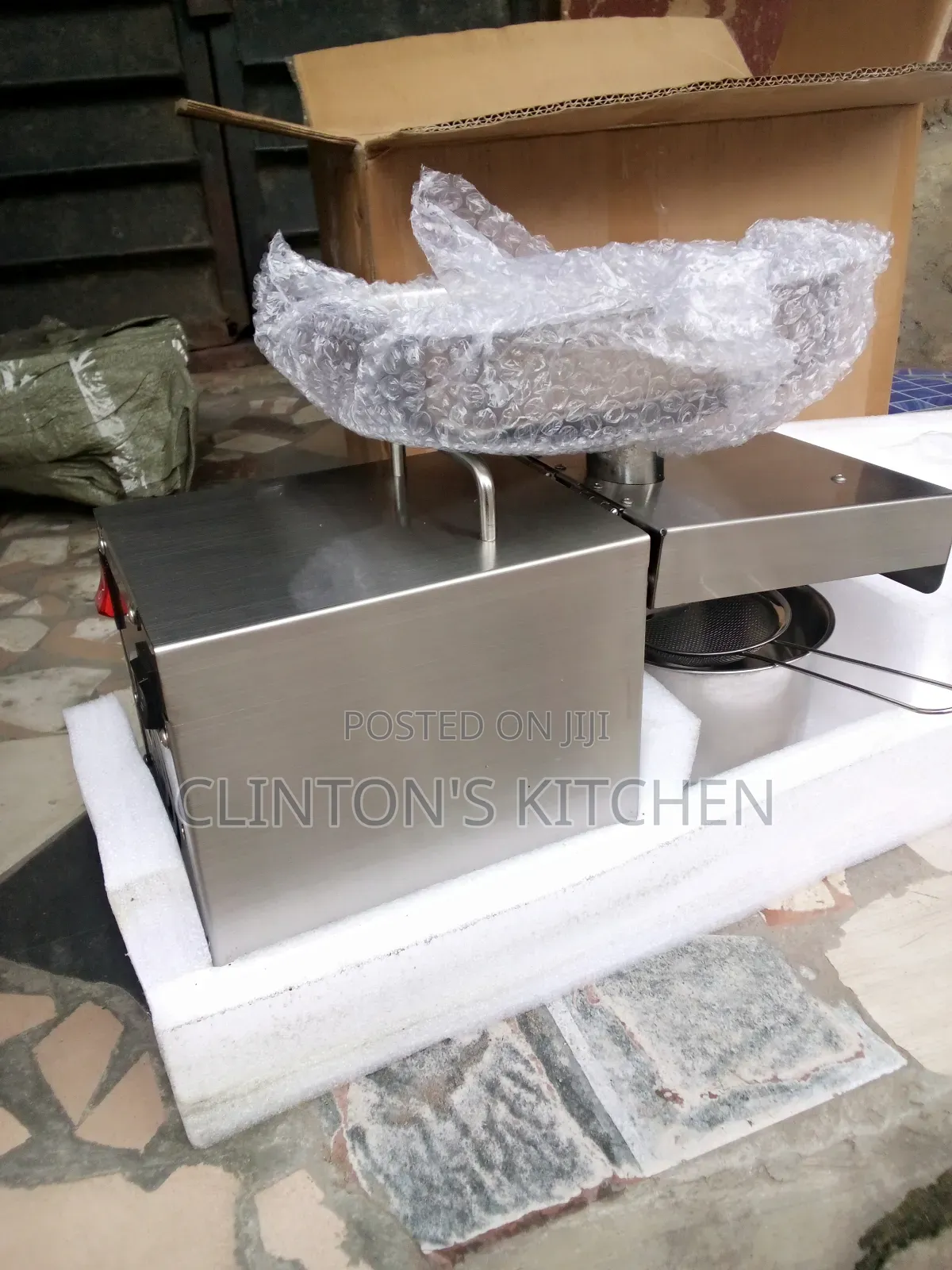 High Quality Oil Extractor Machine Available