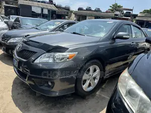 Toyota Camry 2011 Gray