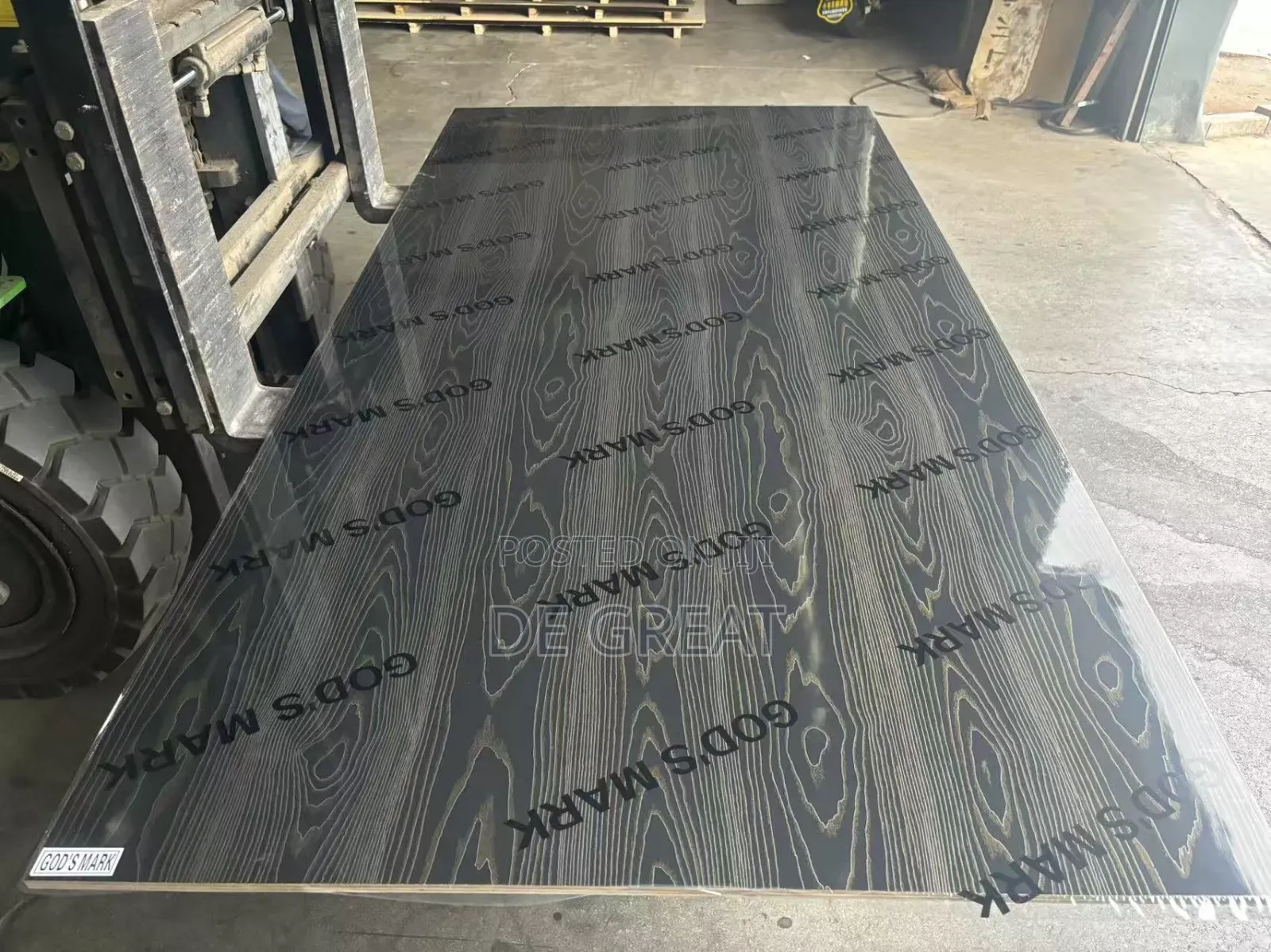 Dark Mipple, High Glossy HDF