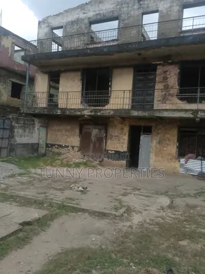 20bdrm House in Capitol for sale