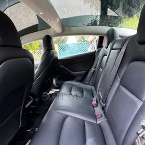 Tesla Model 3 2023 Gray