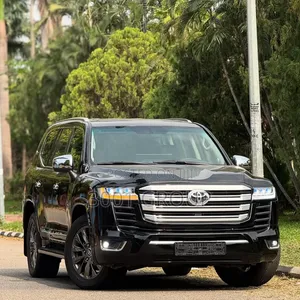 Toyota Land Cruiser 2017 Black