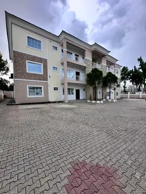 3bdrm Block of Flats in Garki for rent
