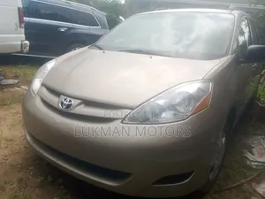 Toyota Sienna LE AWD 2006 Gray