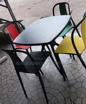 High Quality Modern Restaurant Table With Chairs