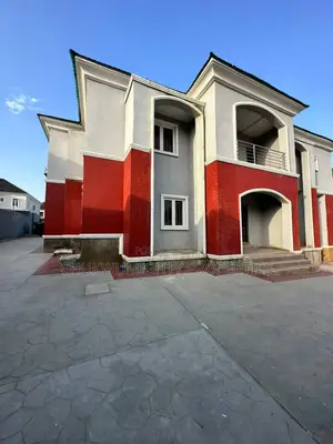 5bdrm Duplex in Guzape Property for sale