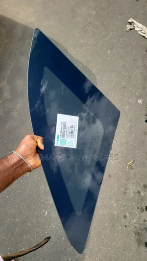 Glc300 Suv Vent Glass Available
