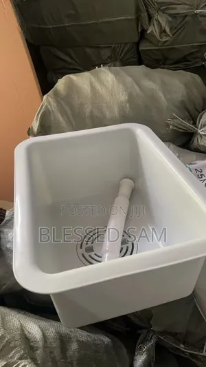White Lab Sink Pp Sink