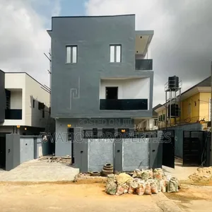 4bdrm Duplex in Ikeja for sale