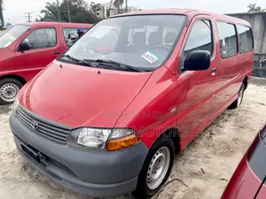 Toyota HiAce 1999 Red