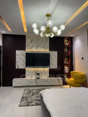 Luxurious Studio Apartment With Swimming Pool and Outdoor Sn