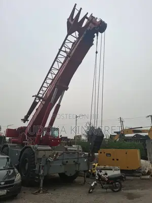 Foreign Used 80 Tons 4 X 4 Mobile Crane