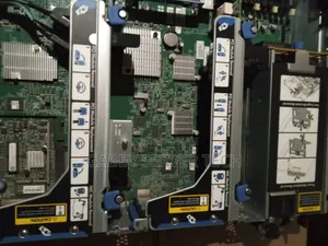 Server HP ProLiant DL380P Gen8 32GB Intel Xeon HDD+SSD 1T