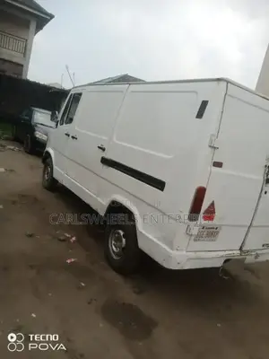 Mercedes-Benz Sprinter 2005 White