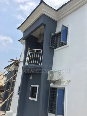 Professional House Painter