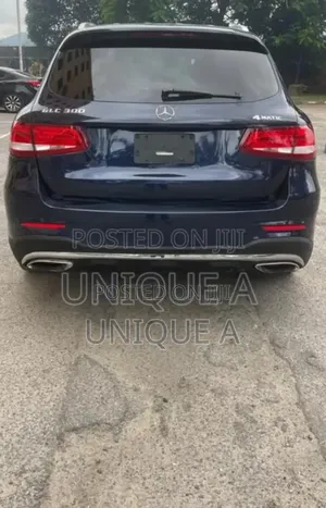 Mercedes-Benz GLC-Class 2016 Blue