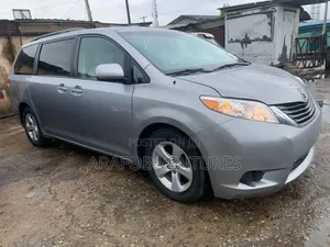 Toyota Sienna LE 7 Passenger 2012 Gray