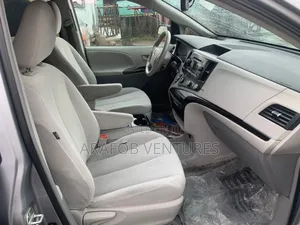 Toyota Sienna LE 7 Passenger 2012 Gray