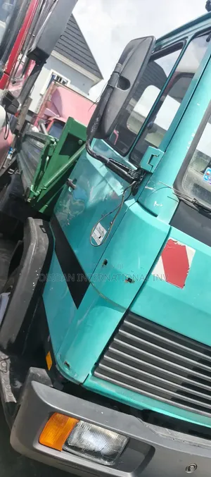 Mercedes Benz Tipper 11 17