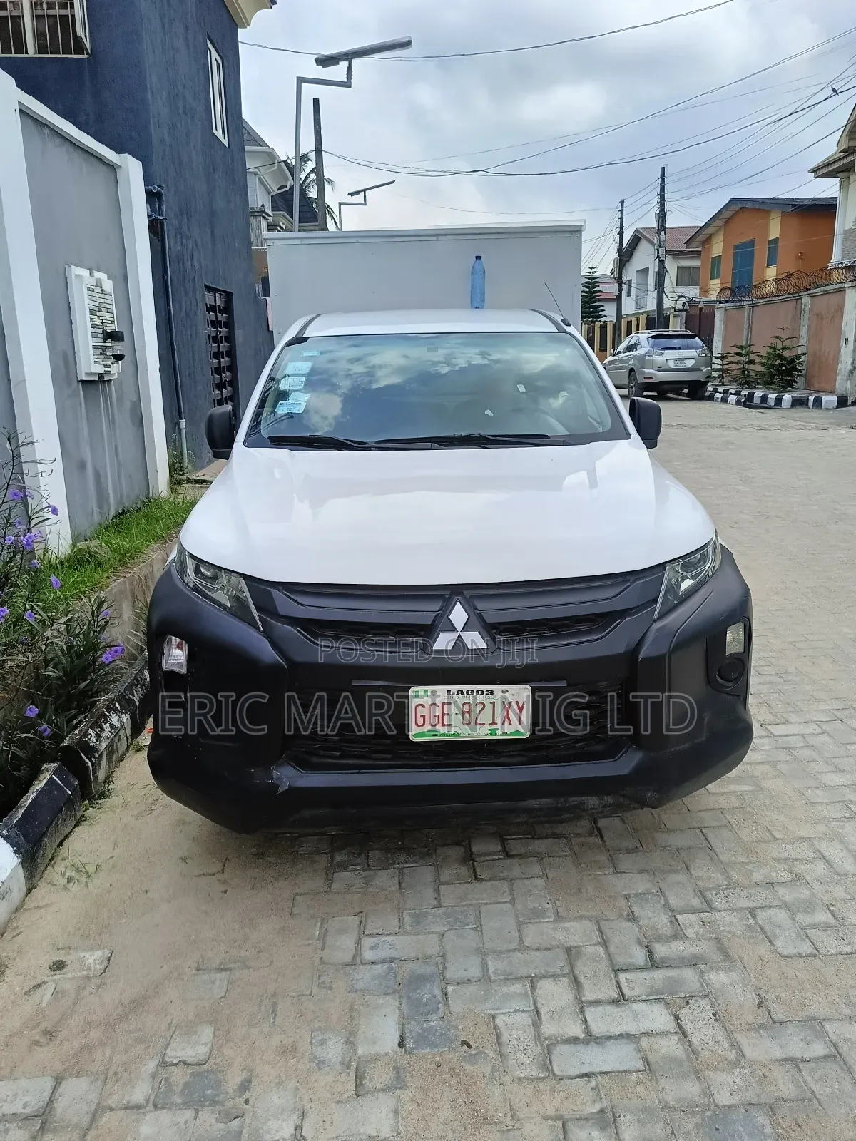 Mitsubishi L200 2010 White