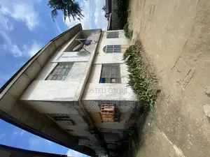 2bdrm Block of Flats in Agodo Egbe, Cele for sale
