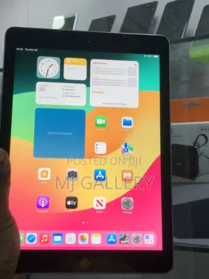 Apple iPad 9.7 32 GB White